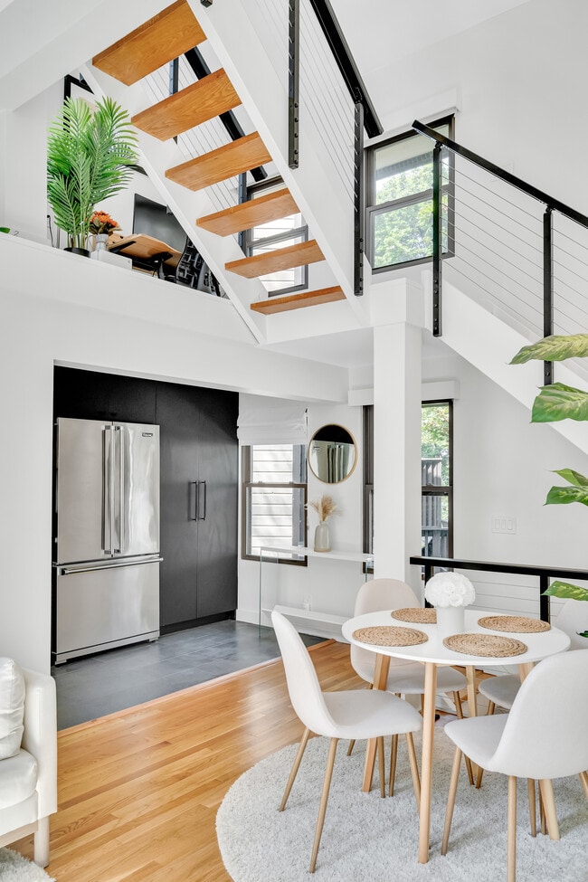 Photo - 47 Cogswell Ave