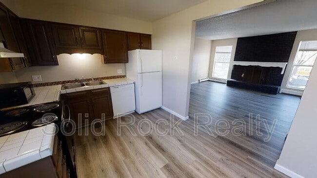 Photo - 357 Gahart Dr Unit 4