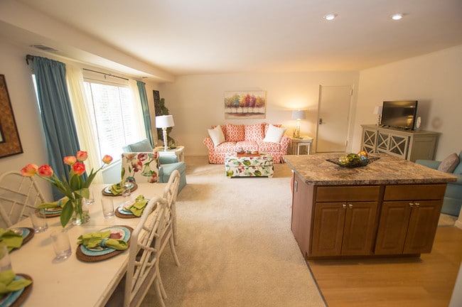 Photo - Hidden Woods Apartments