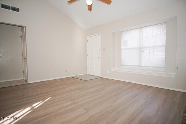 Photo - 10661 Obsidian St