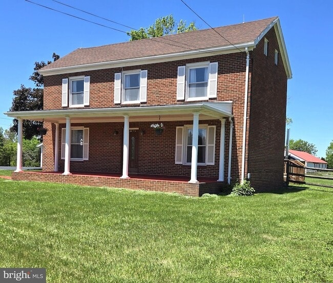 Building Photo - 8293 Leetown Rd