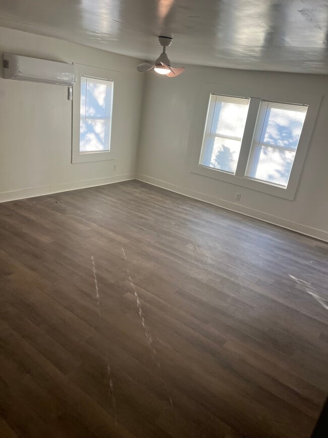 Photo - 2015 Grayson St House