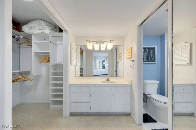 Photo - 250 Park Shore Dr Unidad 803