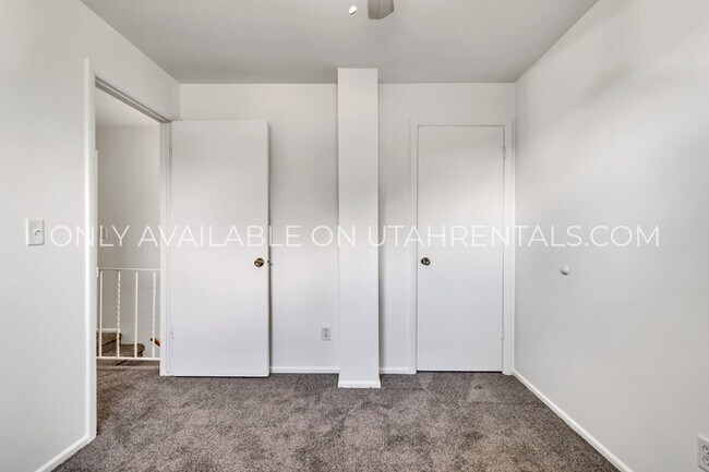 Photo - 684 E 300 S House