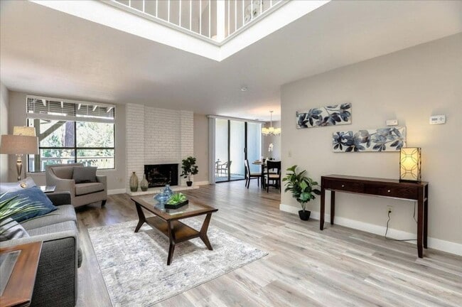 Photo - 218 Altura Vista