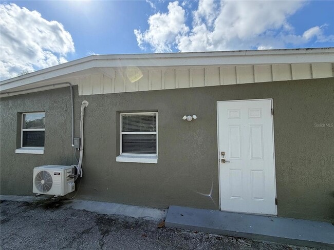 Photo - 2815 Rogan Rd