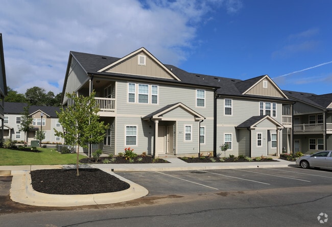 Joiner Crossing Apartments