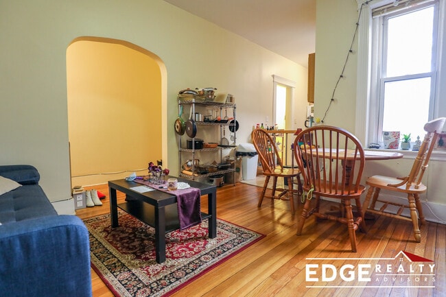 Photo - 16 Fuller St Unit 2