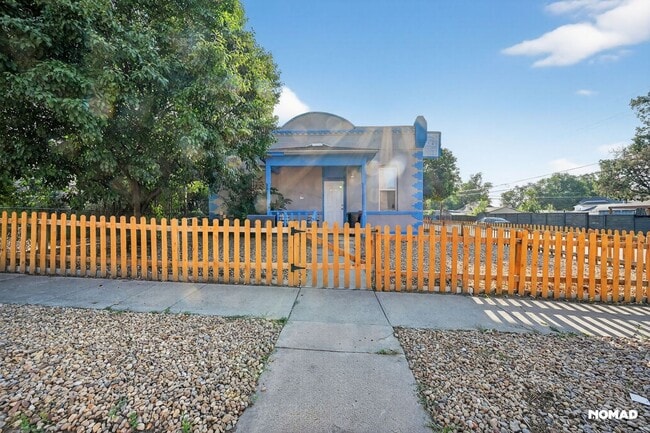 Photo - 2500 Eaton St