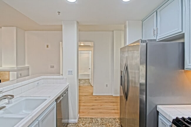 Photo - Bright & Airy, Recently Updated 3rd Floor Apartment in the Catalina Building Across from Central ...