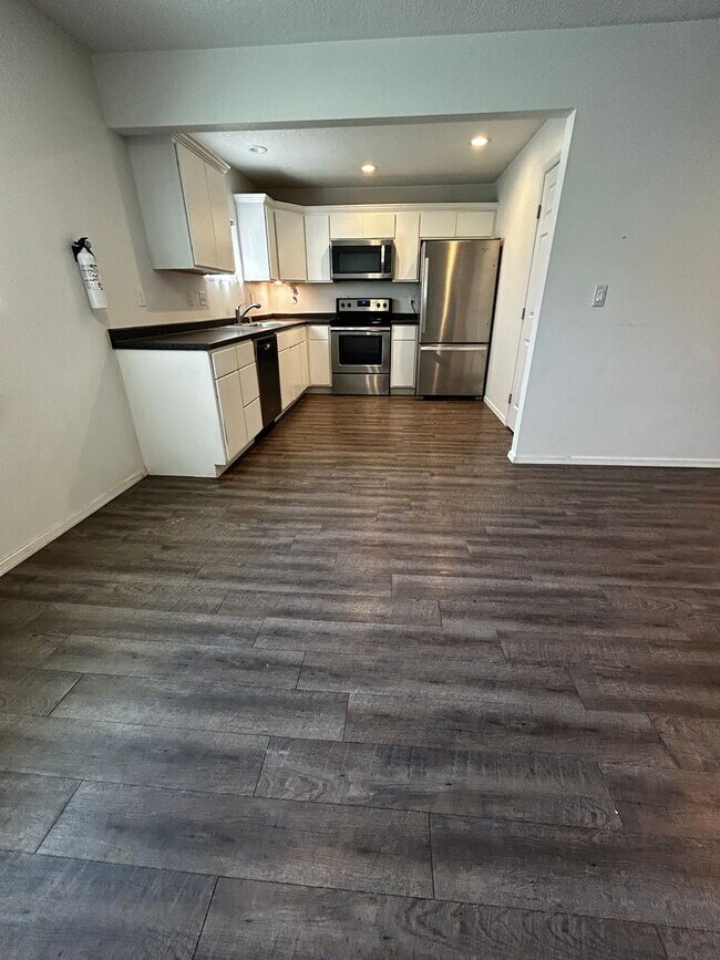 Photo - 1808-1810 Gold Ave SE Unidad C