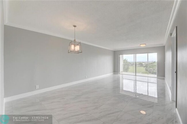 Photo - 3200 N Palm Aire Dr Condo Unit 707