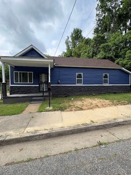 Building Photo - 945 Nora Rd