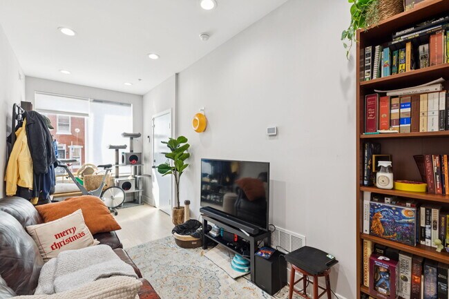 Photo - 2432 Jasper St Unit 1