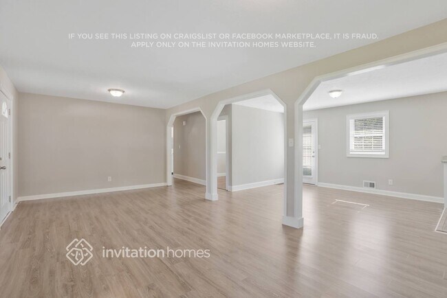 Photo - 3899 Summit Dr