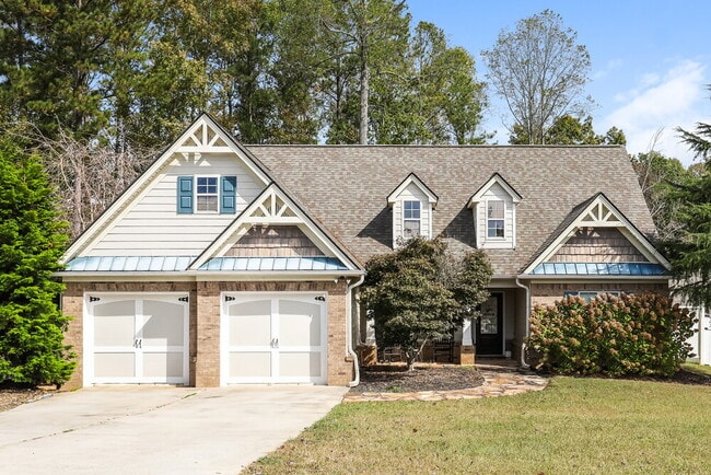 Building Photo - 303 Surrey Ct