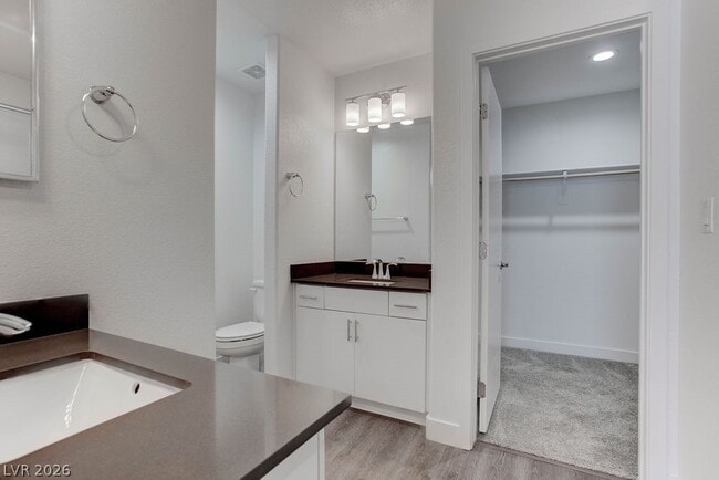 Building Photo - 70 Harrison Rose Ct