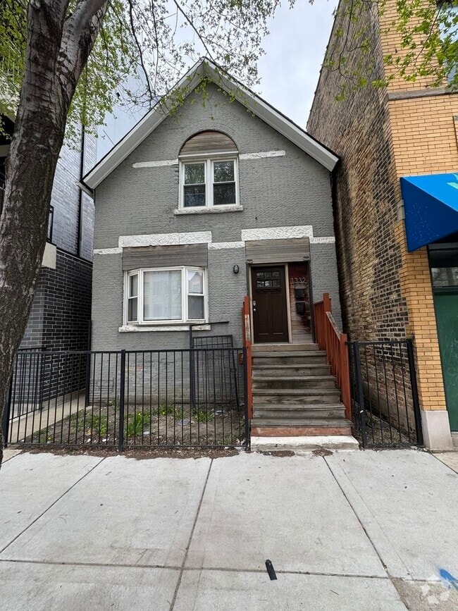 Building Photo - 1332 N Western Ave Rental