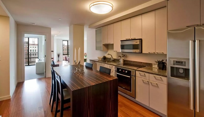 Building Photo - 71 Canal St Unit 604 Rental