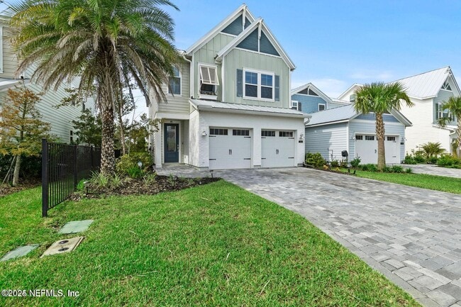Photo - 35 Clifton Bay Lp