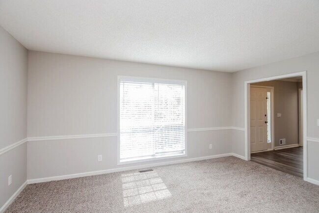 Photo - 1929 Knipe Dr SW