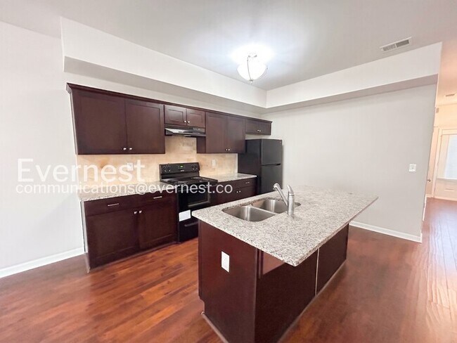 Photo - 3 Bed/2.5 Bath Town Home with Garage / Pet-Friendly / Available Now!