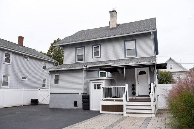 Photo - 64 Livingston Pl