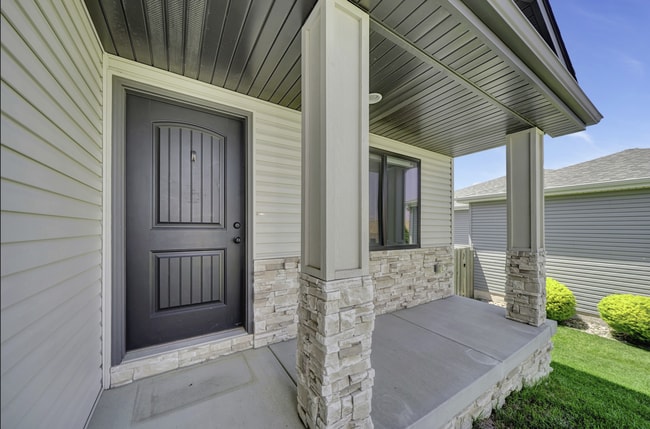 7339 Yankee Woods Dr