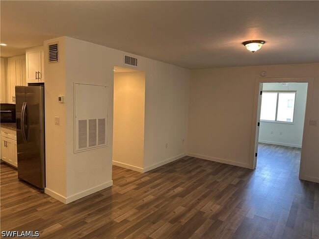 Building Photo - 3120 Seasons Way Unit 309