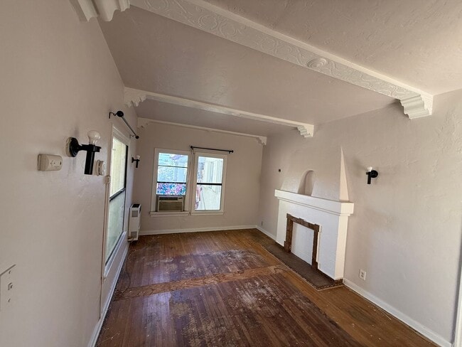 Photo - 5942 Willoughby Ave Unidad 5