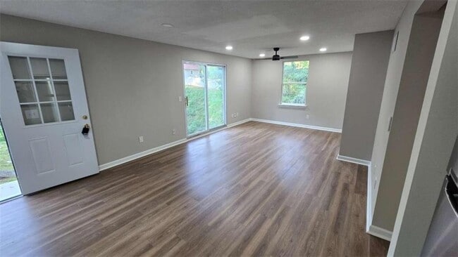 Photo - 3025 Mangum Dr