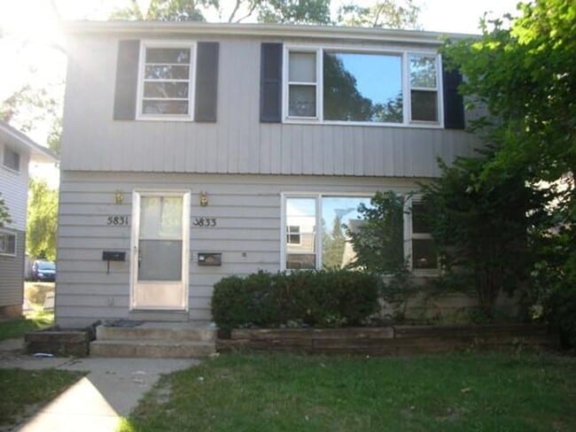 Building Photo - 5831-5833 N 65th St. (Duplex) Unit 5831 (Lower)