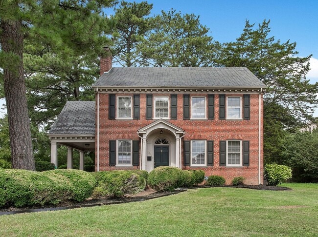 Building Photo - Classic Brick Colonial with Slate roof on ... Rental
