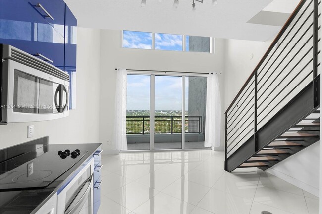 Photo - 60 SW 13th St Unidad 3213