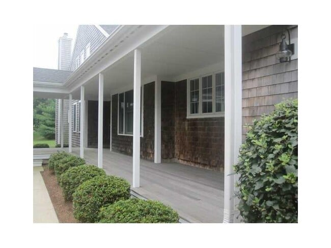 Building Photo - 99 Ferry Landing Cir