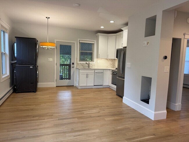 Photo - 18 Reed St Unit 2