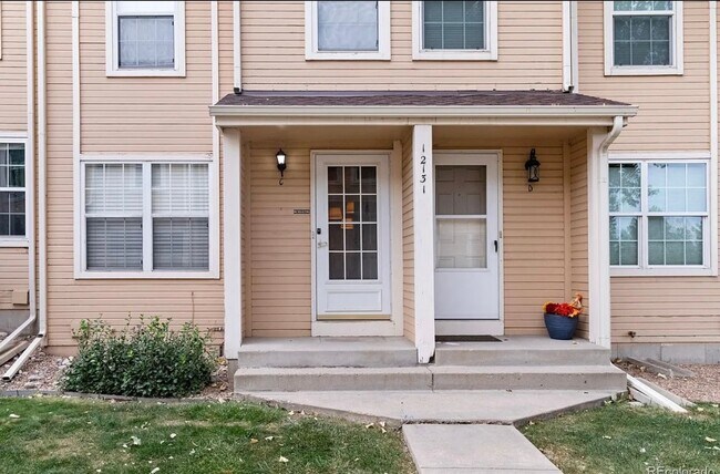 Photo - Charming Townhome for Rent in Timber Lake ...