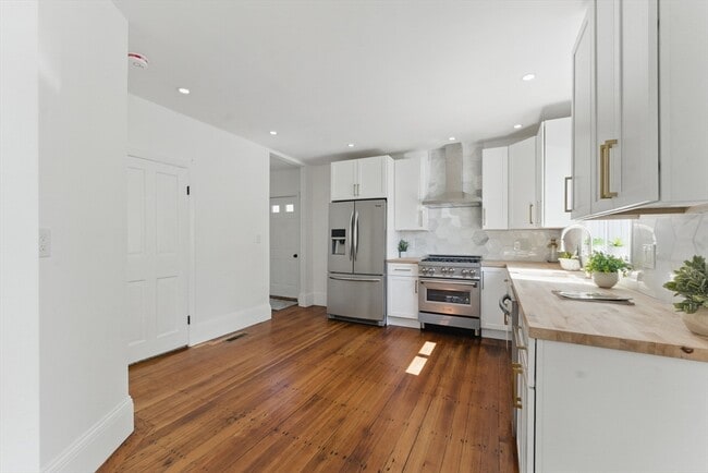 Photo - 80 Shirley St Unit 1