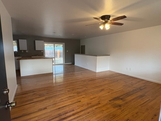 Photo - 1635 Capulin Dr