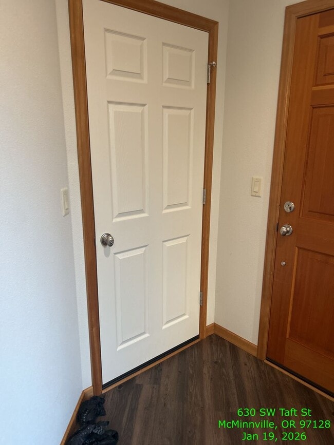 Photo - 646 SW Taft St