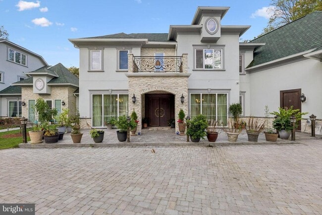 Building Photo - 855 Dolley Madison Blvd