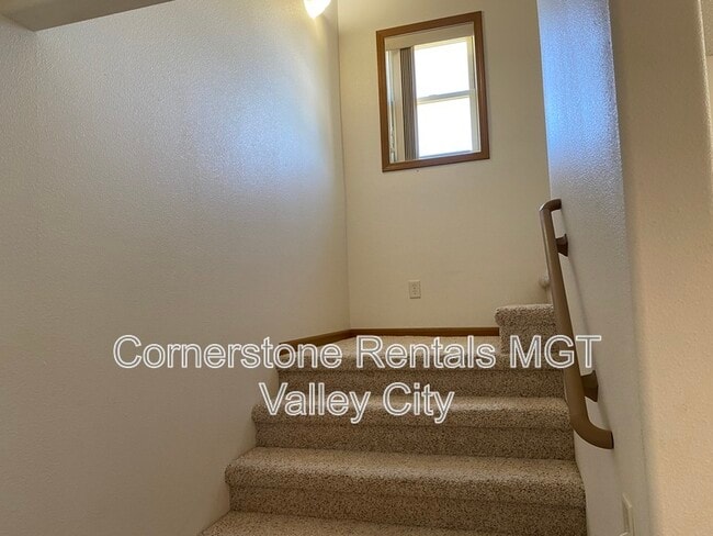 Photo - 508 10th Ave SE