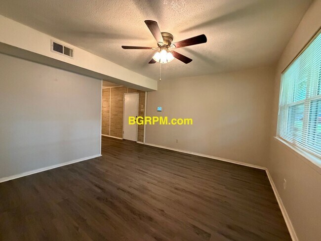 Photo - 3 BD 1.5 BA