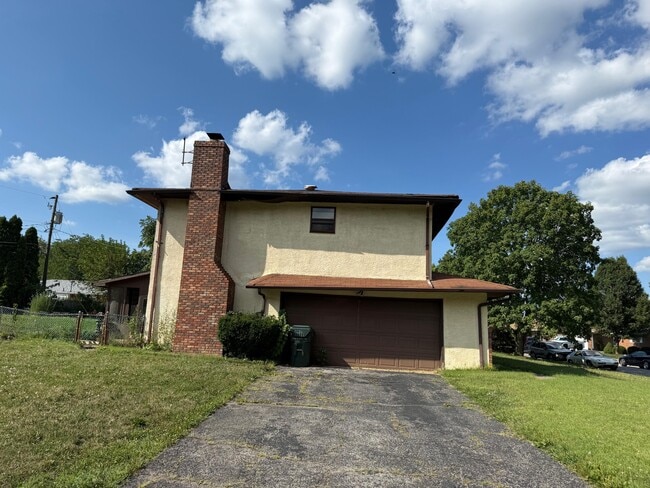 Photo - 1239 Bradshire Dr