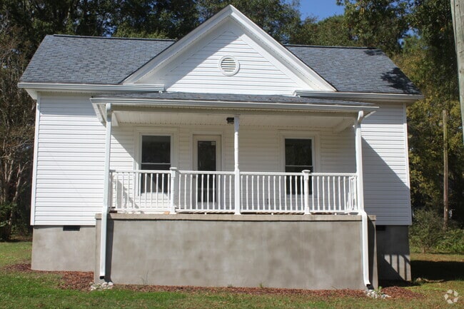 Building Photo - 805 Mill St Rental