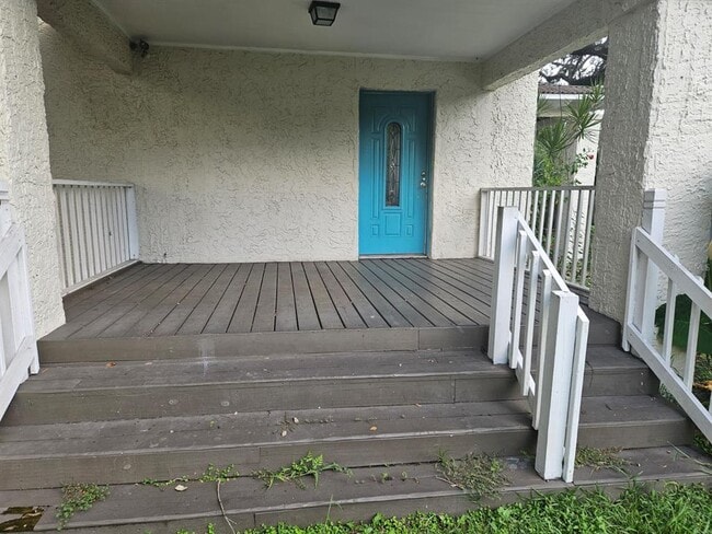 Photo - 6404 Matchett Rd