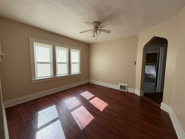 Photo - 1106 Roosevelt St