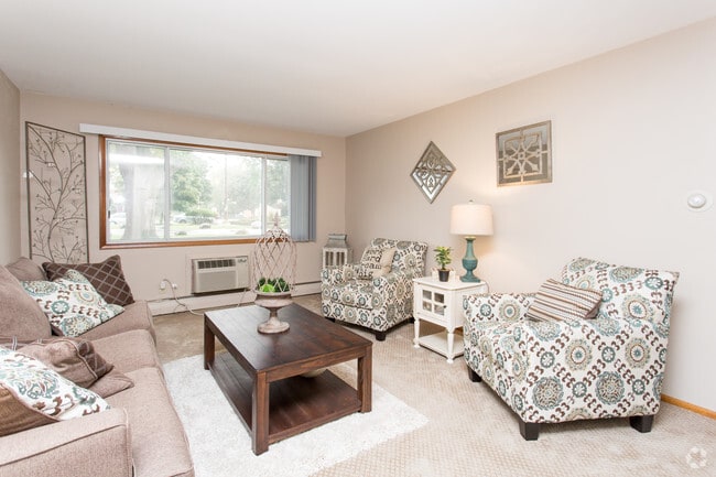 Photo - Graceland Gardens Apartment Homes