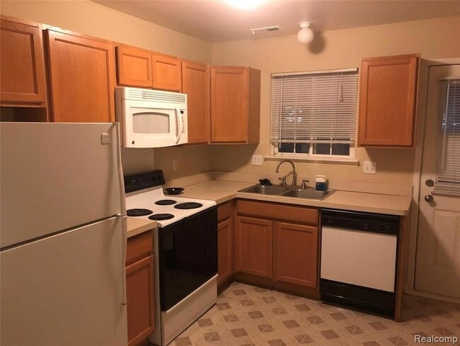 Photo - 22301 Atlantic Pointe