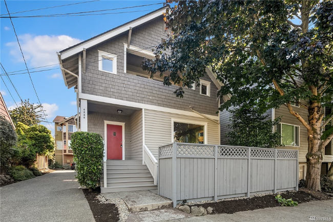 Building Photo - 4424 Francis Ave N Rental